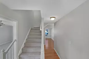 121 Creekbank Ct, Garner, NC 27529 - Photo 8