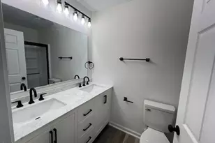 711 Memorial Ave, Dunn, NC 28334 - Photo 16