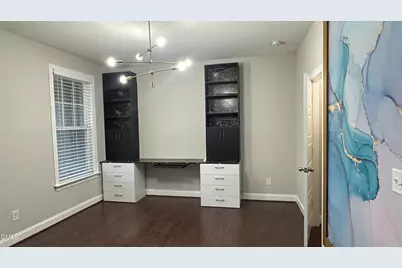 221 Hensley Oak Way, Holly Springs, NC 27540 - Photo 4