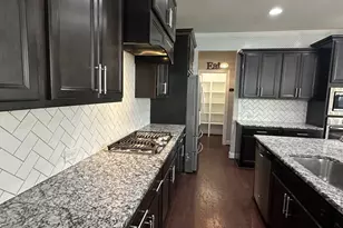 221 Hensley Oak Wy, Holly Springs, NC 27540 - Photo 10