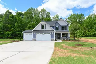 269 Bandelier Dr, Selma, NC 27576 - Photo 2