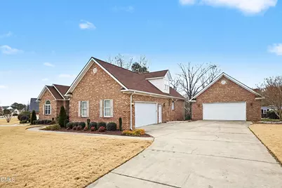 346 Broadmoor Way, Clayton, NC 27520 - Photo 4