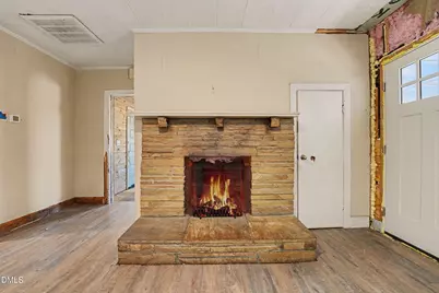 213 W Parrish Drive, Benson, NC 27504 - Photo 6