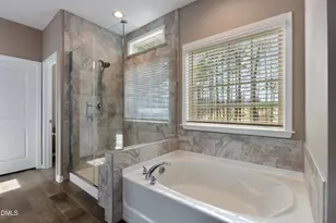 105 Mystic Quartz Ln, Holly Springs, NC 27540 - Photo 28