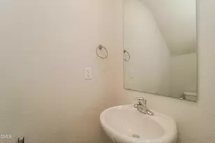 328 Gourd St, Zebulon, NC 27597 - Photo 16