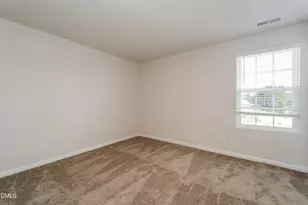 328 Gourd St, Zebulon, NC 27597 - Photo 14