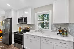 1944 Fairfield Dr, Raleigh, NC 27608 - Photo 18