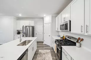 690 Maple Br Cir, Graham, NC 27253 - Photo 10