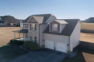 71 Gillis Ct, Coats, NC 27521 - Photo 4