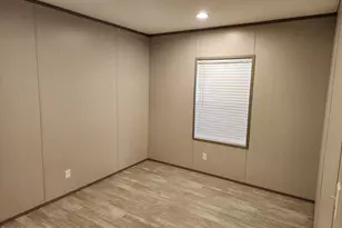 392 Monroe Ln, Erwin, NC 28339 - Photo 8