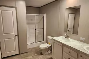 392 Monroe Ln, Erwin, NC 28339 - Photo 6