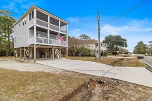 813 Driftwood Dr, Hampstead, NC 28443 - Photo 6