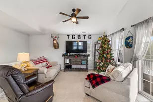 813 Driftwood Dr, Hampstead, NC 28443 - Photo 12