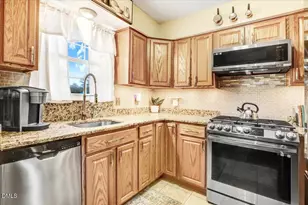 104 Old Farm Rd, Smithfield, NC 27577 - Photo 10