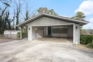 1104 Oldham Lake Rd, Sanford, NC 27330 - Photo 4