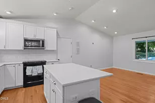 108 Oaklake Ct, Fuquay Varina, NC 27526 - Photo 10