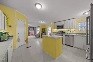 102 Foxtree Ct, Benson, NC 27504 - Photo 10