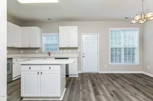 113 Houston Ln, Clayton, NC 27527 - Photo 4