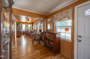 506 W Clinton St, Roseboro, NC 28382 - Photo 2