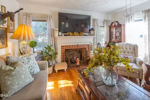 506 W Clinton St, Roseboro, NC 28382 - Photo 16