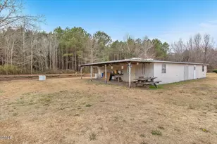 113 Pine Tree Rd, Lumberton, NC 28360 - Photo 36