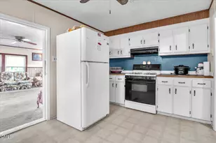 113 Pine Tree Rd, Lumberton, NC 28360 - Photo 8