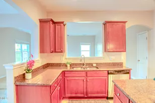 1430 Vandenberg Dr, Fayetteville, NC 28312 - Photo 10