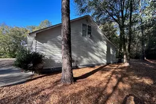 4591 Mill St, Hope Mills, NC 28348 - Photo 2