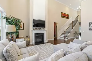 35 Rolling Meadows Ln, Chapel Hill, NC 27517 - Photo 6