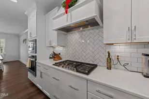 180 Elvenia Cir, Benson, NC 27504 - Photo 10