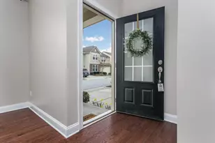 719 Transom View Way, Cary, NC 27519 - Photo 4