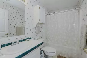 1619 E Greensboro Chapel Hill Rd, Graham, NC 27253 - Photo 18