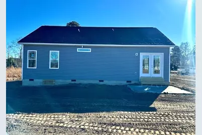 926 Micro Road W, Selma, NC 27576 - Photo 2