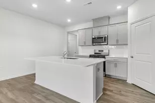 905 Comice Pear Wy, Fuquay-Varina, NC 27592 - Photo 6