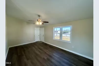 403 S Market Street, Benson, NC 27504 - Photo 2