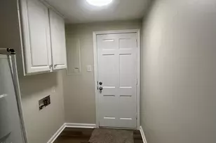 403 S Market St, Benson, NC 27504 - Photo 8