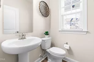 718 Toulouse Ct, Cary, NC 27519 - Photo 6