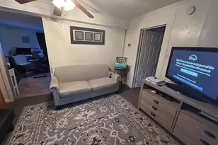 205 Proctor St, Lincolnton, NC 28092 - Photo 6