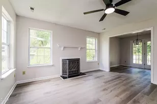 504 Pegstone Ct, Fuquay Varina, NC 27526 - Photo 2