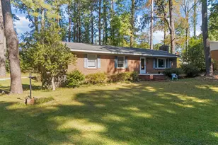 717 Lakeside Dr, Sanford, NC 27330 - Photo 1