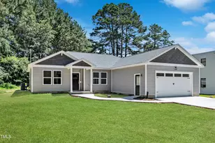 125 Davis St, Louisburg, NC 27549 - Photo 2