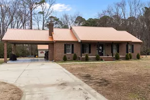 1055 Kelly Dr, Nashville, NC 27856 - Photo 1