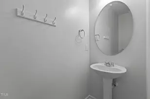 2027 Hayes Ln, Holly Springs, NC 27540 - Photo 28