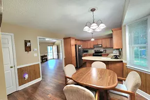 107 Oak Park Dr, Benson, NC 27504 - Photo 18