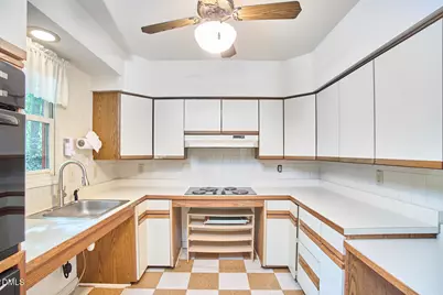 112 Creekview Circle, Carrboro, NC 27510 - Photo 10