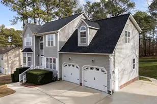 9325 Carley Cir, Garner, NC 27529 - Photo 4