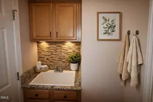 102 Hemingford Grey Ct, Cary, NC 27518 - Photo 18