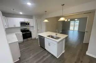 1021 Peony Ln, Youngsville, NC 27596 - Photo 6