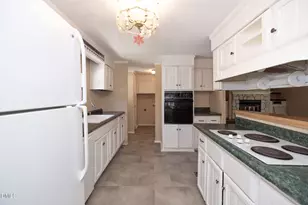 230 W Union St, Hillsborough, NC 27278 - Photo 8