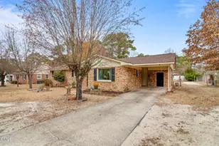 513 Maxine St, Fayetteville, NC 28303 - Photo 2